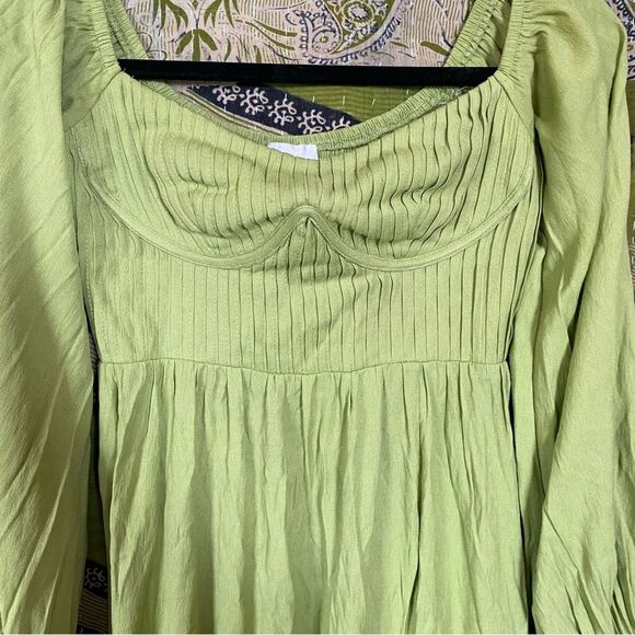 NWOT Hello Molly Green Gal Is Fun Midi Dress Size 6 - Picture 6 of 16